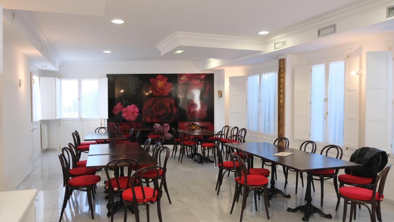 Hotel La Casa De Las Camelias Busto Zewnętrze zdjęcie